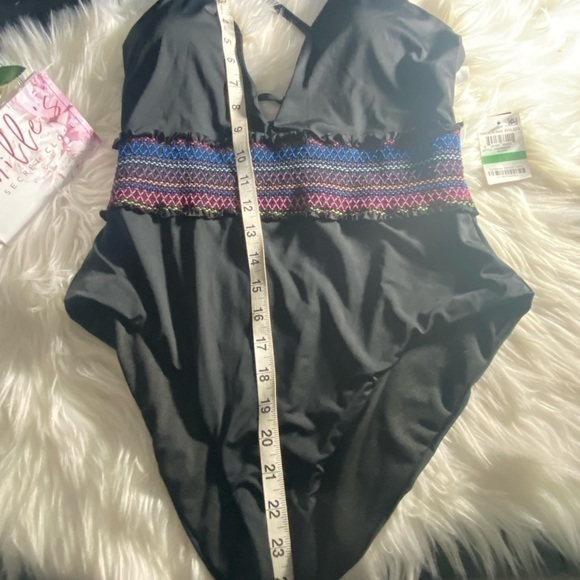 Bar lll swimsuit - Picture 10 of 15